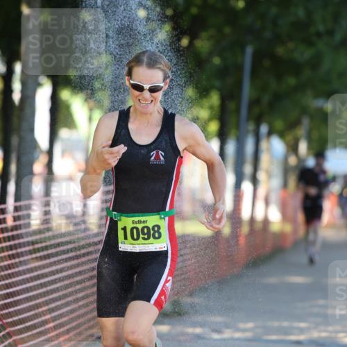 07.09.2025 - 19. Norderstedt Triathlon Michael Strokosch http://msf.ph/oto/8815102 07.09.2025 16:29:32 Laufen 496, 544, 1059, 1098, 1550, 1593, 1595 meine-sportfotos.de