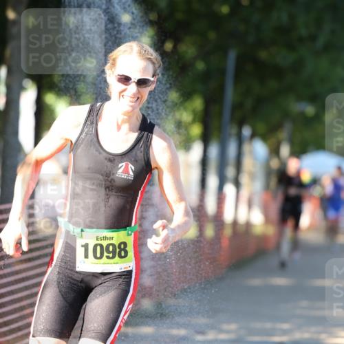 07.09.2025 - 19. Norderstedt Triathlon Michael Strokosch http://msf.ph/oto/8815108 07.09.2025 16:29:32 Laufen 496, 544, 1059, 1098, 1550, 1593, 1595 meine-sportfotos.de