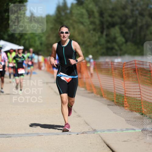 07.09.2025 - 19. Norderstedt Triathlon Michael Strokosch http://msf.ph/oto/8815110 07.09.2025 12:55:55 Laufen 759, 807, 1262 meine-sportfotos.de