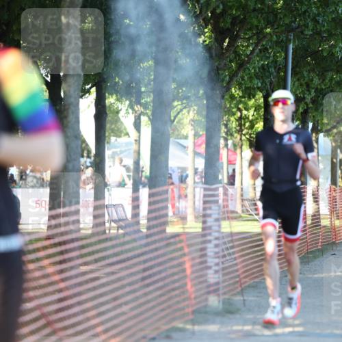 07.09.2025 - 19. Norderstedt Triathlon Michael Strokosch http://msf.ph/oto/8815139 07.09.2025 16:29:37 Laufen 496, 544, 1550, 1593, 1595 meine-sportfotos.de