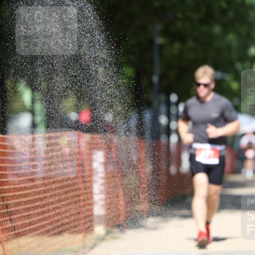07.09.2025 - 19. Norderstedt Triathlon Michael Strokosch http://msf.ph/oto/8815323 07.09.2025 13:36:31 Laufen 277, 718 meine-sportfotos.de