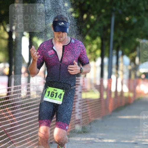 07.09.2025 - 19. Norderstedt Triathlon Michael Strokosch http://msf.ph/oto/8815344 07.09.2025 16:30:09 Laufen 447, 885, 1403, 1486, 1553, 1584, 1614 meine-sportfotos.de