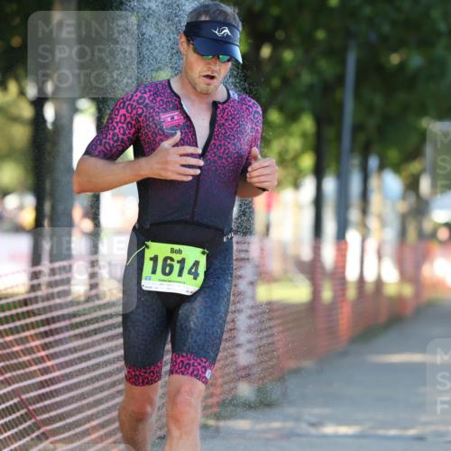 07.09.2025 - 19. Norderstedt Triathlon Michael Strokosch http://msf.ph/oto/8815348 07.09.2025 16:30:09 Laufen 447, 885, 1403, 1486, 1553, 1584, 1614 meine-sportfotos.de