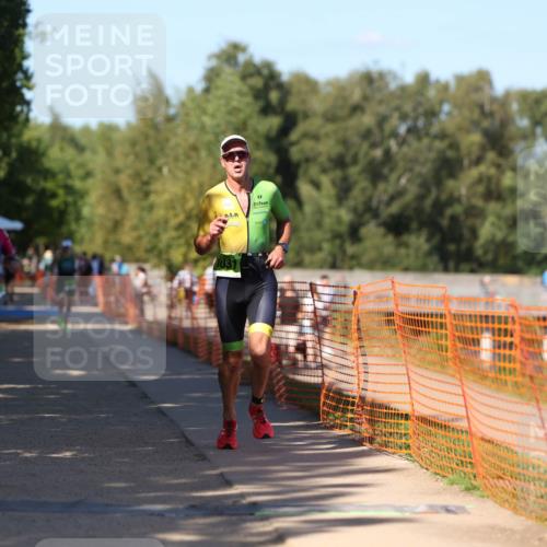 07.09.2025 - 19. Norderstedt Triathlon Michael Strokosch http://msf.ph/oto/8815369 07.09.2025 15:32:48 Laufen 960, 1019 meine-sportfotos.de