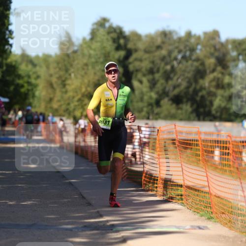 07.09.2025 - 19. Norderstedt Triathlon Michael Strokosch http://msf.ph/oto/8815375 07.09.2025 15:32:48 Laufen 960, 1019 meine-sportfotos.de