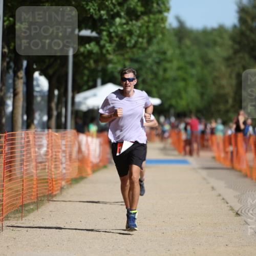 07.09.2025 - 19. Norderstedt Triathlon Michael Strokosch http://msf.ph/oto/8815377 07.09.2025 11:44:56 Laufen 300, 1210, 1274 meine-sportfotos.de