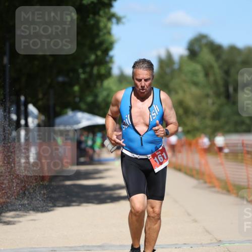 07.09.2025 - 19. Norderstedt Triathlon Michael Strokosch http://msf.ph/oto/8815393 07.09.2025 13:37:09 Laufen 161 meine-sportfotos.de