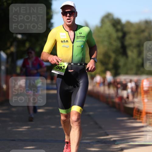 07.09.2025 - 19. Norderstedt Triathlon Michael Strokosch http://msf.ph/oto/8815398 07.09.2025 15:32:51 Laufen 960, 1019, 1503 meine-sportfotos.de