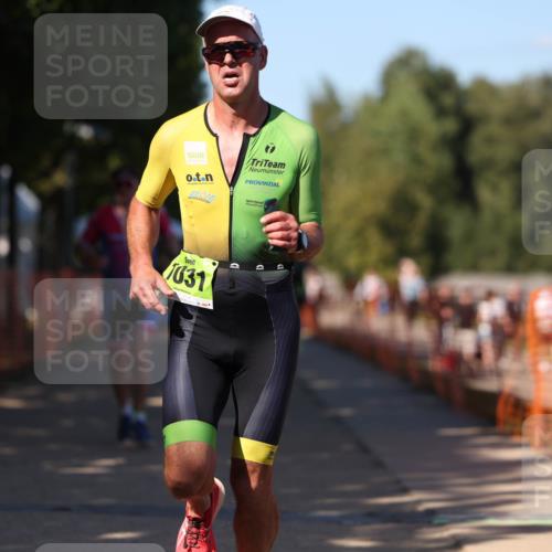 07.09.2025 - 19. Norderstedt Triathlon Michael Strokosch http://msf.ph/oto/8815404 07.09.2025 15:32:51 Laufen 960, 1019, 1503 meine-sportfotos.de