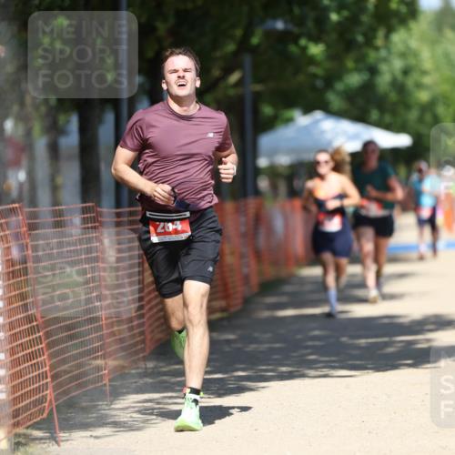 07.09.2025 - 19. Norderstedt Triathlon Michael Strokosch http://msf.ph/oto/8815434 07.09.2025 13:37:21 Laufen 264, 1389 meine-sportfotos.de
