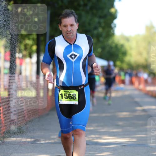 07.09.2025 - 19. Norderstedt Triathlon Michael Strokosch http://msf.ph/oto/8815468 07.09.2025 16:30:47 Laufen 505, 549, 1050, 1568, 1572, 1573, 1586, 1592 meine-sportfotos.de