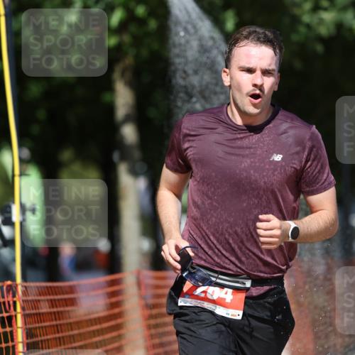 07.09.2025 - 19. Norderstedt Triathlon Michael Strokosch http://msf.ph/oto/8815495 07.09.2025 13:37:24 Laufen 264, 305, 1389 meine-sportfotos.de