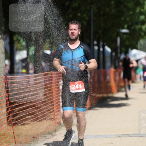 07.09.2025 - 19. Norderstedt Triathlon Michael Strokosch http://msf.ph/oto/8815658 07.09.2025 12:56:31 Laufen 244, 754, 816, 1373 meine-sportfotos.de