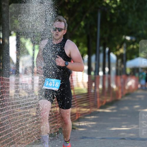 07.09.2025 - 19. Norderstedt Triathlon Michael Strokosch http://msf.ph/oto/8815665 07.09.2025 15:33:35 Laufen 1416, 1456 meine-sportfotos.de