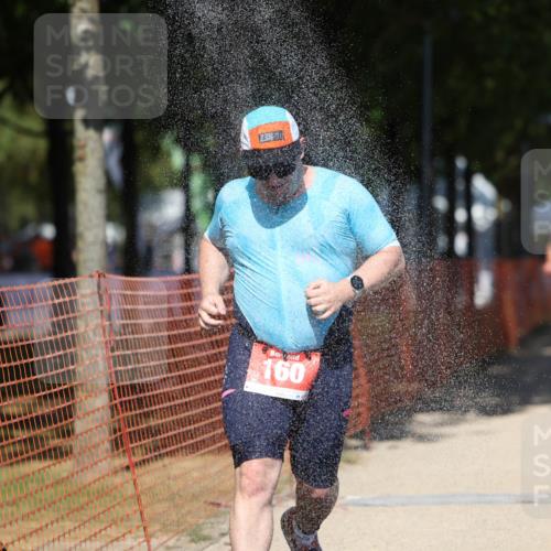 07.09.2025 - 19. Norderstedt Triathlon Michael Strokosch http://msf.ph/oto/8815670 07.09.2025 13:37:38 Laufen 160, 235 meine-sportfotos.de