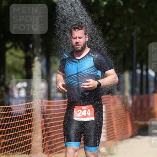 07.09.2025 - 19. Norderstedt Triathlon Michael Strokosch http://msf.ph/oto/8815688 07.09.2025 12:56:32 Laufen 244, 754, 816, 1373 meine-sportfotos.de