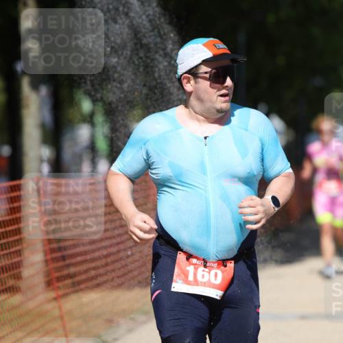 07.09.2025 - 19. Norderstedt Triathlon Michael Strokosch http://msf.ph/oto/8815701 07.09.2025 13:37:39 Laufen 160, 235 meine-sportfotos.de
