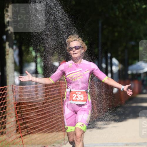 07.09.2025 - 19. Norderstedt Triathlon Michael Strokosch http://msf.ph/oto/8815734 07.09.2025 13:37:42 Laufen 160, 235 meine-sportfotos.de