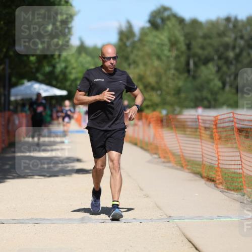 07.09.2025 - 19. Norderstedt Triathlon Michael Strokosch http://msf.ph/oto/8815773 07.09.2025 13:38:05 Laufen 141 meine-sportfotos.de