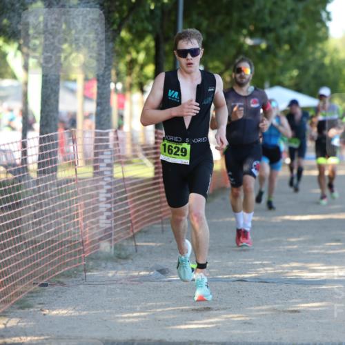 07.09.2025 - 19. Norderstedt Triathlon Michael Strokosch http://msf.ph/oto/8815777 07.09.2025 16:31:56 Laufen 397, 493, 934, 1063, 1075, 1409, 1413, 1549, 1603, 1629 meine-sportfotos.de