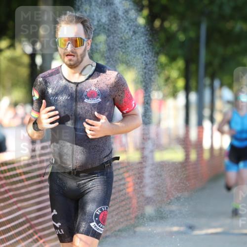 07.09.2025 - 19. Norderstedt Triathlon Michael Strokosch http://msf.ph/oto/8815808 07.09.2025 16:31:59 Laufen 397, 493, 934, 1063, 1075, 1409, 1413, 1549, 1603, 1629, 1630 meine-sportfotos.de