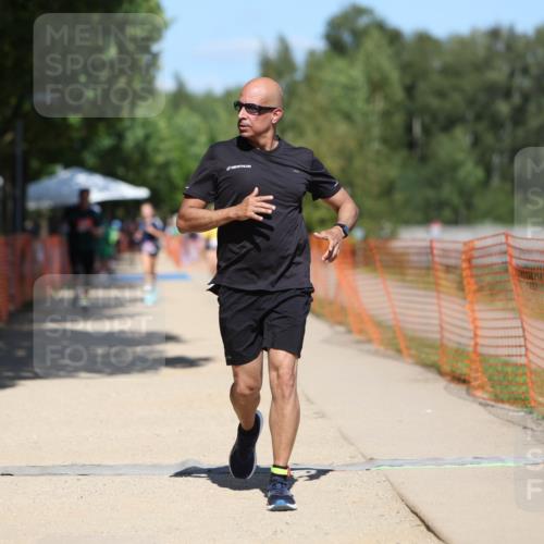 07.09.2025 - 19. Norderstedt Triathlon Michael Strokosch http://msf.ph/oto/8815809 07.09.2025 13:38:06 Laufen 141 meine-sportfotos.de