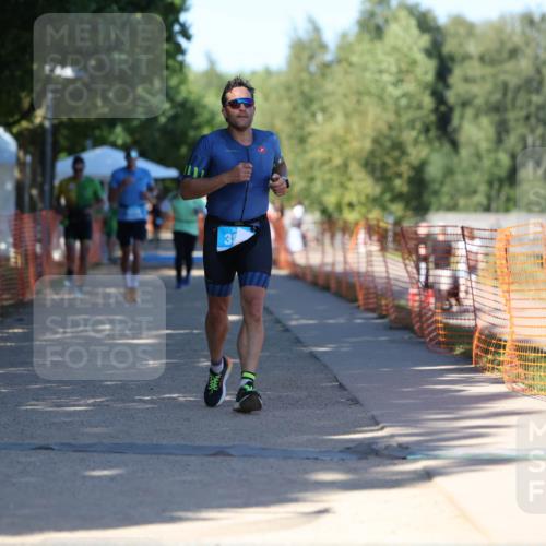 07.09.2025 - 19. Norderstedt Triathlon Michael Strokosch http://msf.ph/oto/8815823 07.09.2025 15:34:03 Laufen 382, 1408, 1506 meine-sportfotos.de
