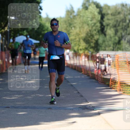 07.09.2025 - 19. Norderstedt Triathlon Michael Strokosch http://msf.ph/oto/8815830 07.09.2025 15:34:03 Laufen 382, 1408, 1506 meine-sportfotos.de