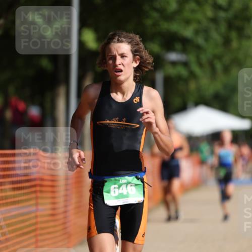 07.09.2025 - 19. Norderstedt Triathlon Michael Strokosch http://msf.ph/oto/8815837 07.09.2025 10:46:50 Laufen 106, 646, 1144 meine-sportfotos.de