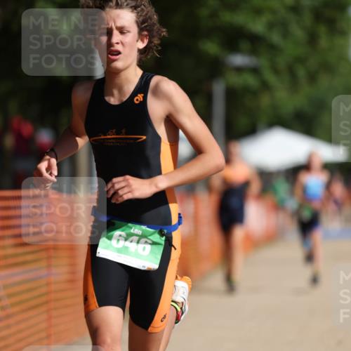 07.09.2025 - 19. Norderstedt Triathlon Michael Strokosch http://msf.ph/oto/8815845 07.09.2025 10:46:50 Laufen 106, 646, 1144 meine-sportfotos.de