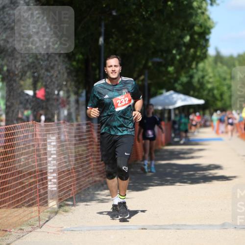 07.09.2025 - 19. Norderstedt Triathlon Michael Strokosch http://msf.ph/oto/8815869 07.09.2025 13:38:15 Laufen 232, 333 meine-sportfotos.de
