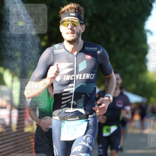 07.09.2025 - 19. Norderstedt Triathlon Michael Strokosch http://msf.ph/oto/8815942 07.09.2025 16:32:18 Laufen 466, 490, 547, 1108, 1497, 1631 meine-sportfotos.de