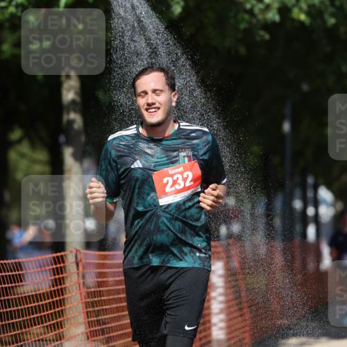 07.09.2025 - 19. Norderstedt Triathlon Michael Strokosch http://msf.ph/oto/8815967 07.09.2025 13:38:17 Laufen 232, 333 meine-sportfotos.de