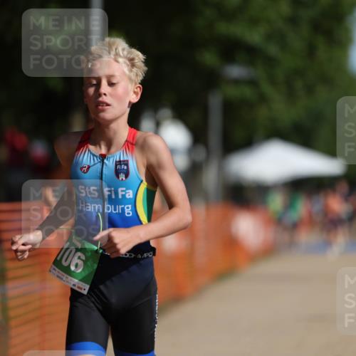 07.09.2025 - 19. Norderstedt Triathlon Michael Strokosch http://msf.ph/oto/8815976 07.09.2025 10:46:56 Laufen 105, 106, 1144 meine-sportfotos.de