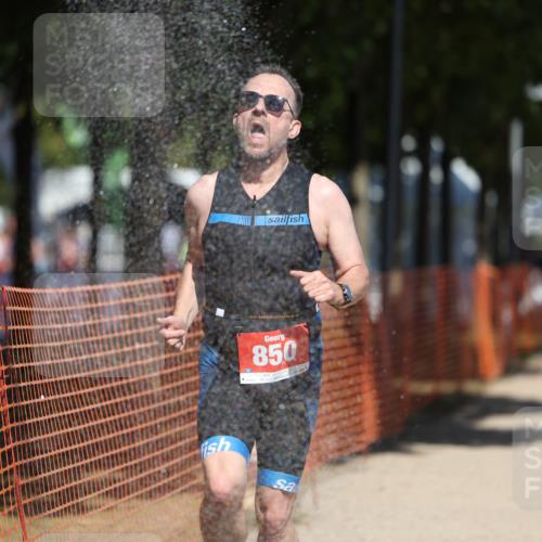 07.09.2025 - 19. Norderstedt Triathlon Michael Strokosch http://msf.ph/oto/8815985 07.09.2025 12:56:52 Laufen 156, 169, 850 meine-sportfotos.de
