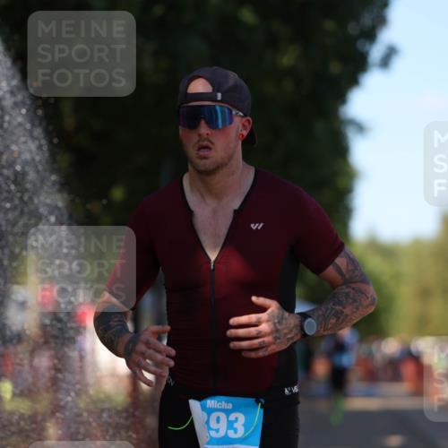 07.09.2025 - 19. Norderstedt Triathlon Michael Strokosch http://msf.ph/oto/8815999 07.09.2025 15:34:34 Laufen  meine-sportfotos.de