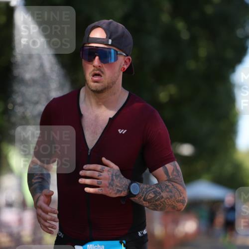 07.09.2025 - 19. Norderstedt Triathlon Michael Strokosch http://msf.ph/oto/8816010 07.09.2025 15:34:34 Laufen  meine-sportfotos.de