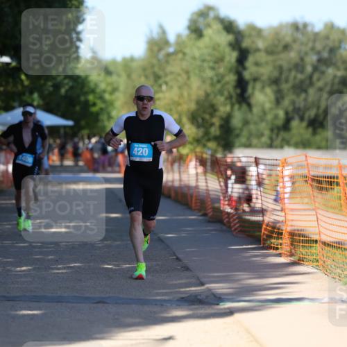 07.09.2025 - 19. Norderstedt Triathlon Michael Strokosch http://msf.ph/oto/8816024 07.09.2025 15:34:41 Laufen 420, 427 meine-sportfotos.de