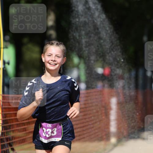 07.09.2025 - 19. Norderstedt Triathlon Michael Strokosch http://msf.ph/oto/8816061 07.09.2025 13:38:24 Laufen 329, 333 meine-sportfotos.de