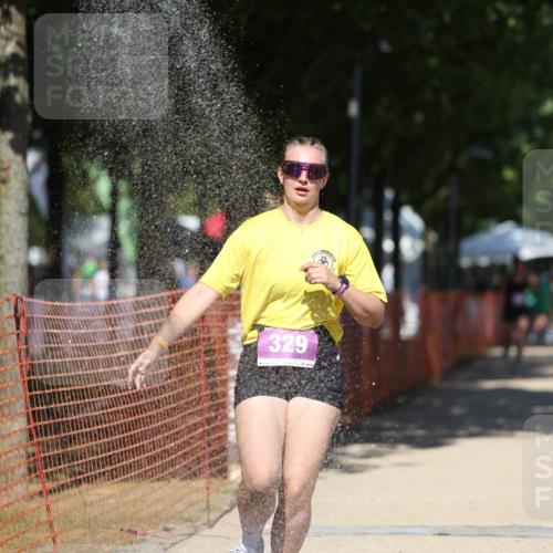07.09.2025 - 19. Norderstedt Triathlon Michael Strokosch http://msf.ph/oto/8816098 07.09.2025 13:38:27 Laufen 329, 333 meine-sportfotos.de