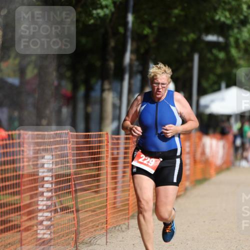 07.09.2025 - 19. Norderstedt Triathlon Michael Strokosch http://msf.ph/oto/8816126 07.09.2025 11:45:43 Laufen 229 meine-sportfotos.de