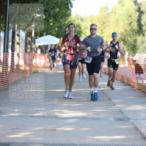 07.09.2025 - 19. Norderstedt Triathlon Michael Strokosch http://msf.ph/oto/8816149 07.09.2025 16:32:47 Laufen 949, 951, 953, 1555 meine-sportfotos.de
