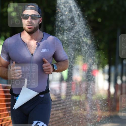 07.09.2025 - 19. Norderstedt Triathlon Michael Strokosch http://msf.ph/oto/8816265 07.09.2025 15:35:35 Laufen 452, 1502 meine-sportfotos.de