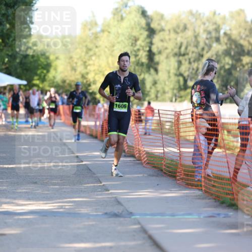 07.09.2025 - 19. Norderstedt Triathlon Michael Strokosch http://msf.ph/oto/8816275 07.09.2025 16:33:07 Laufen 902, 1606, 1609 meine-sportfotos.de
