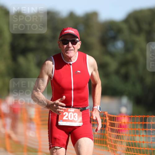 07.09.2025 - 19. Norderstedt Triathlon Michael Strokosch http://msf.ph/oto/8816287 07.09.2025 11:45:53 Laufen 203, 1165 meine-sportfotos.de