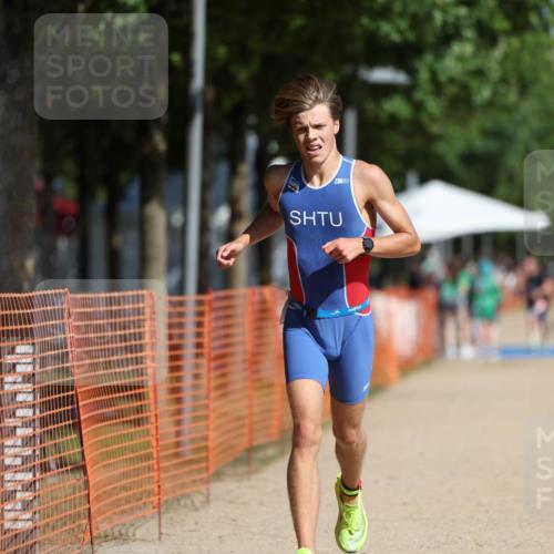07.09.2025 - 19. Norderstedt Triathlon Michael Strokosch http://msf.ph/oto/8816315 07.09.2025 11:46:00 Laufen 276, 1165 meine-sportfotos.de