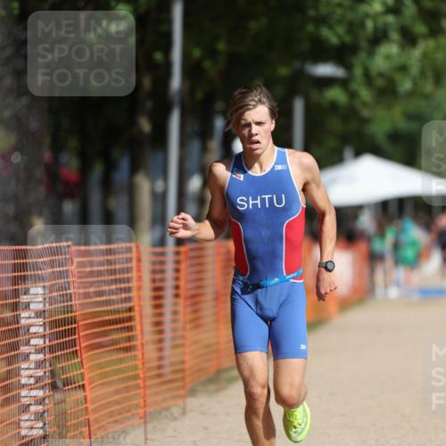 07.09.2025 - 19. Norderstedt Triathlon Michael Strokosch http://msf.ph/oto/8816317 07.09.2025 11:46:00 Laufen 276, 1165 meine-sportfotos.de