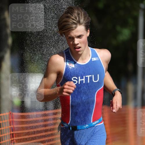 07.09.2025 - 19. Norderstedt Triathlon Michael Strokosch http://msf.ph/oto/8816344 07.09.2025 11:46:02 Laufen 276, 306, 1165 meine-sportfotos.de