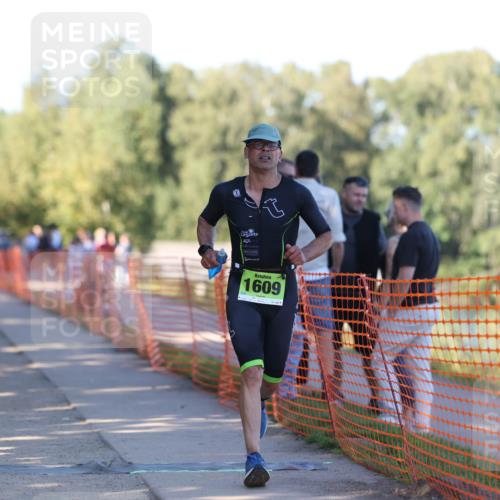 07.09.2025 - 19. Norderstedt Triathlon Michael Strokosch http://msf.ph/oto/8816366 07.09.2025 16:33:14 Laufen 518, 1072, 1609 meine-sportfotos.de
