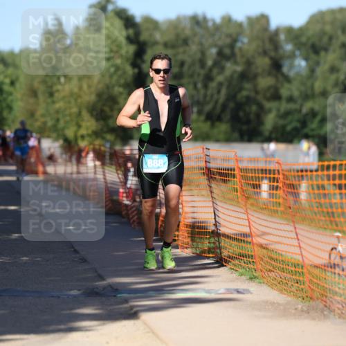 07.09.2025 - 19. Norderstedt Triathlon Michael Strokosch http://msf.ph/oto/8816395 07.09.2025 15:35:57 Laufen 888, 1508 meine-sportfotos.de